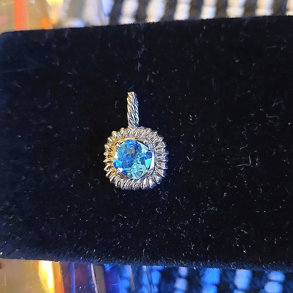 Sterling Pendant w/stone - Picture 1 of 3